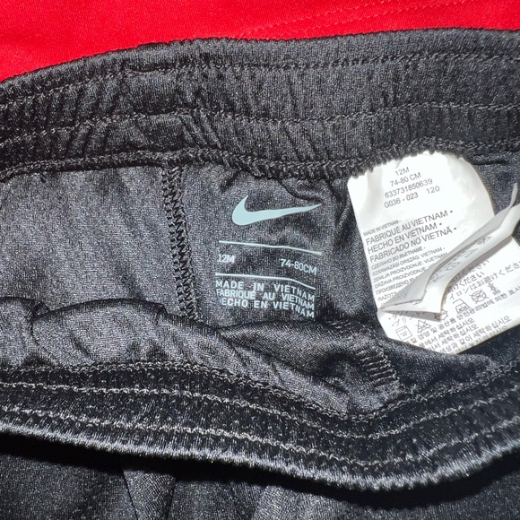 2 piece Nike Set. 12 months. - Picture 5 of 5